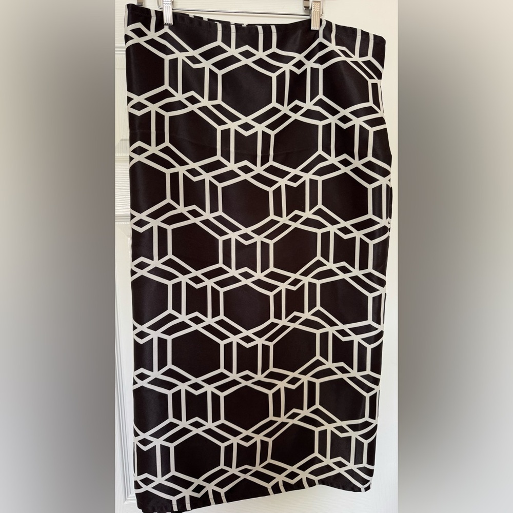 Geometric Black and White Curtains - Picture 11 of 12